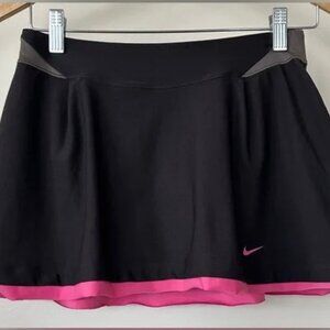 Nike Dri Fit Tennis Skort in Chocolate Brown/Hot Pink. Size Small.